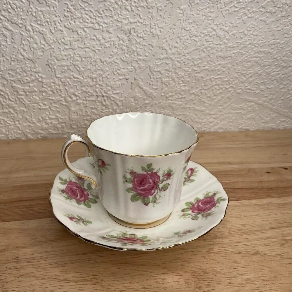 Vintage Old Royal England Bone China‎ Pink Roses Teacup & Saucer UK Bone China
